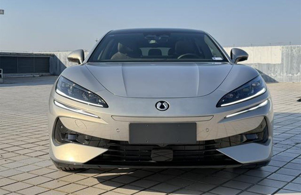 imgi_2_denza z9 4 Denza Z9GT DM 2026 Model 1100 All-Wheel Drive Ultra Edition– Factory Price From China | Chinese Cars in Uzbekistan For Sale - Image 1